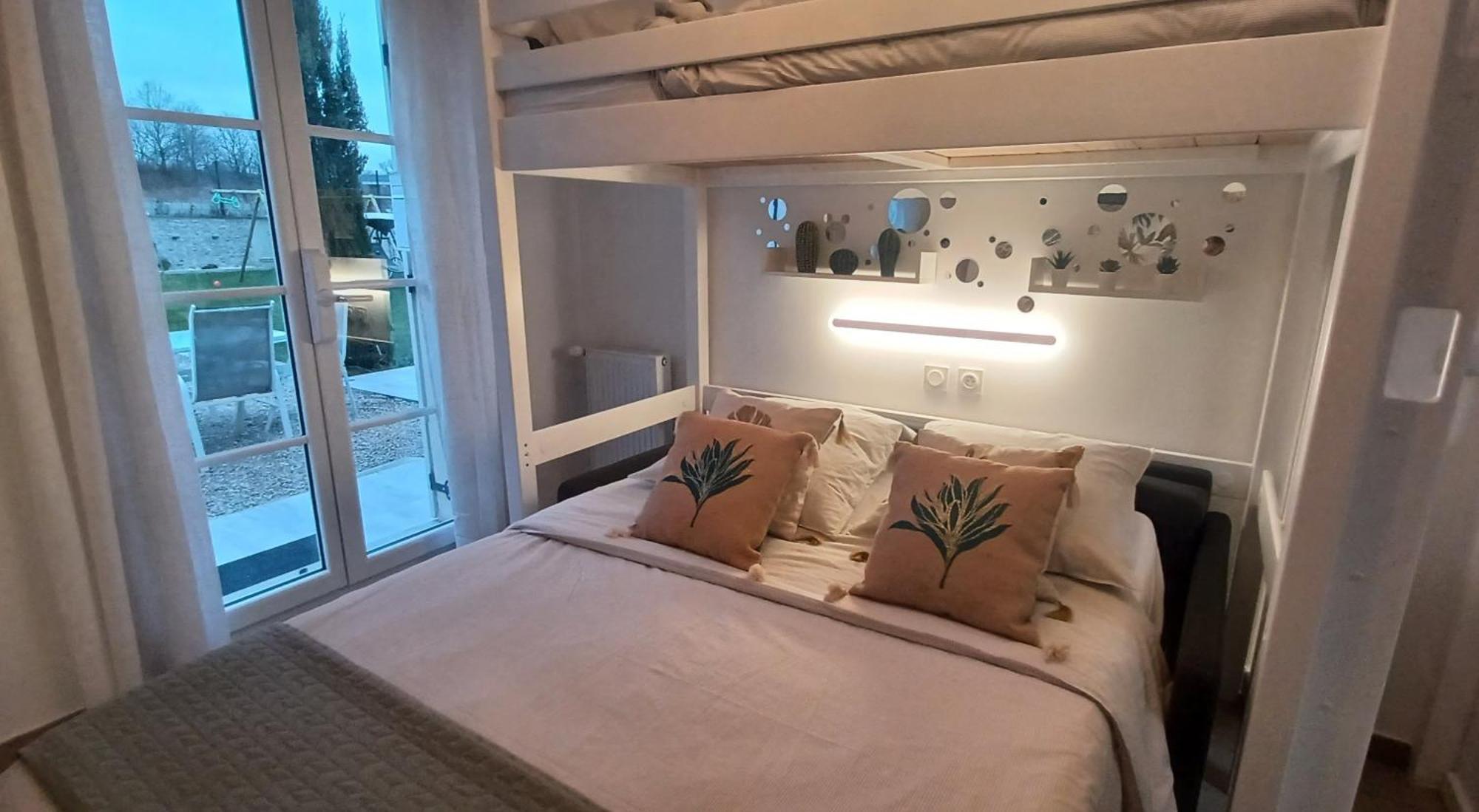 Luminary Night Suite Montévrain Zewnętrze zdjęcie