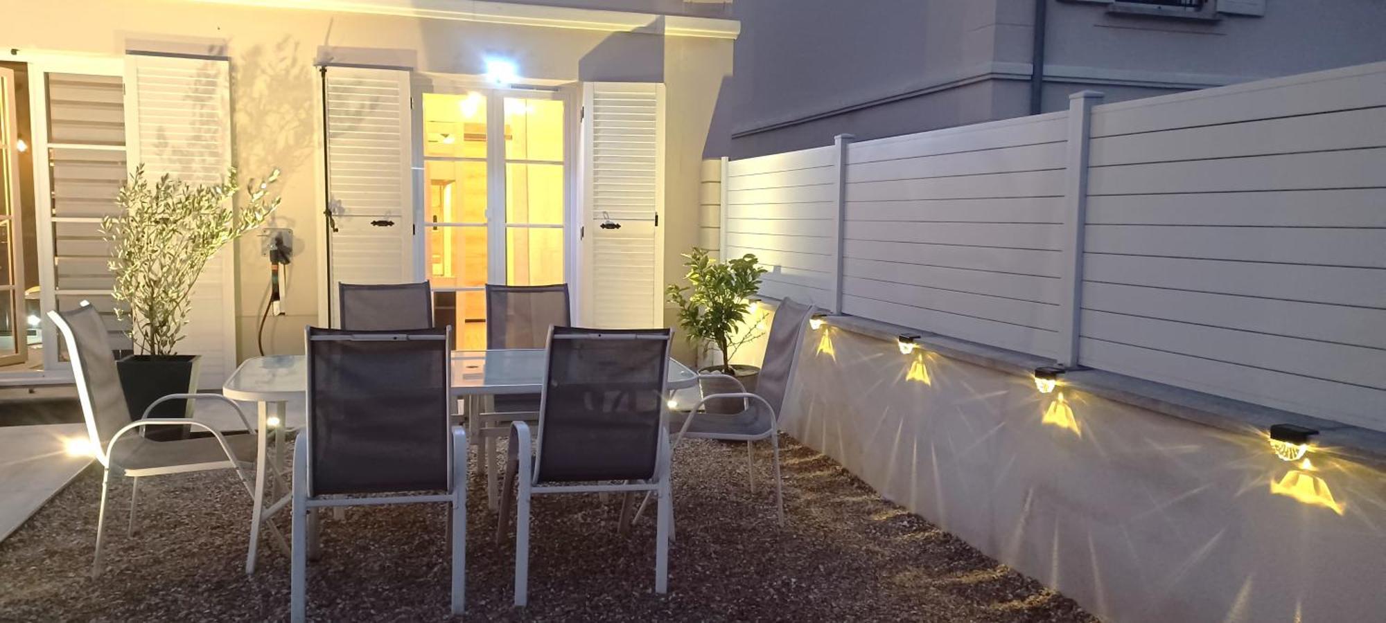 Luminary Night Suite Montévrain Zewnętrze zdjęcie
