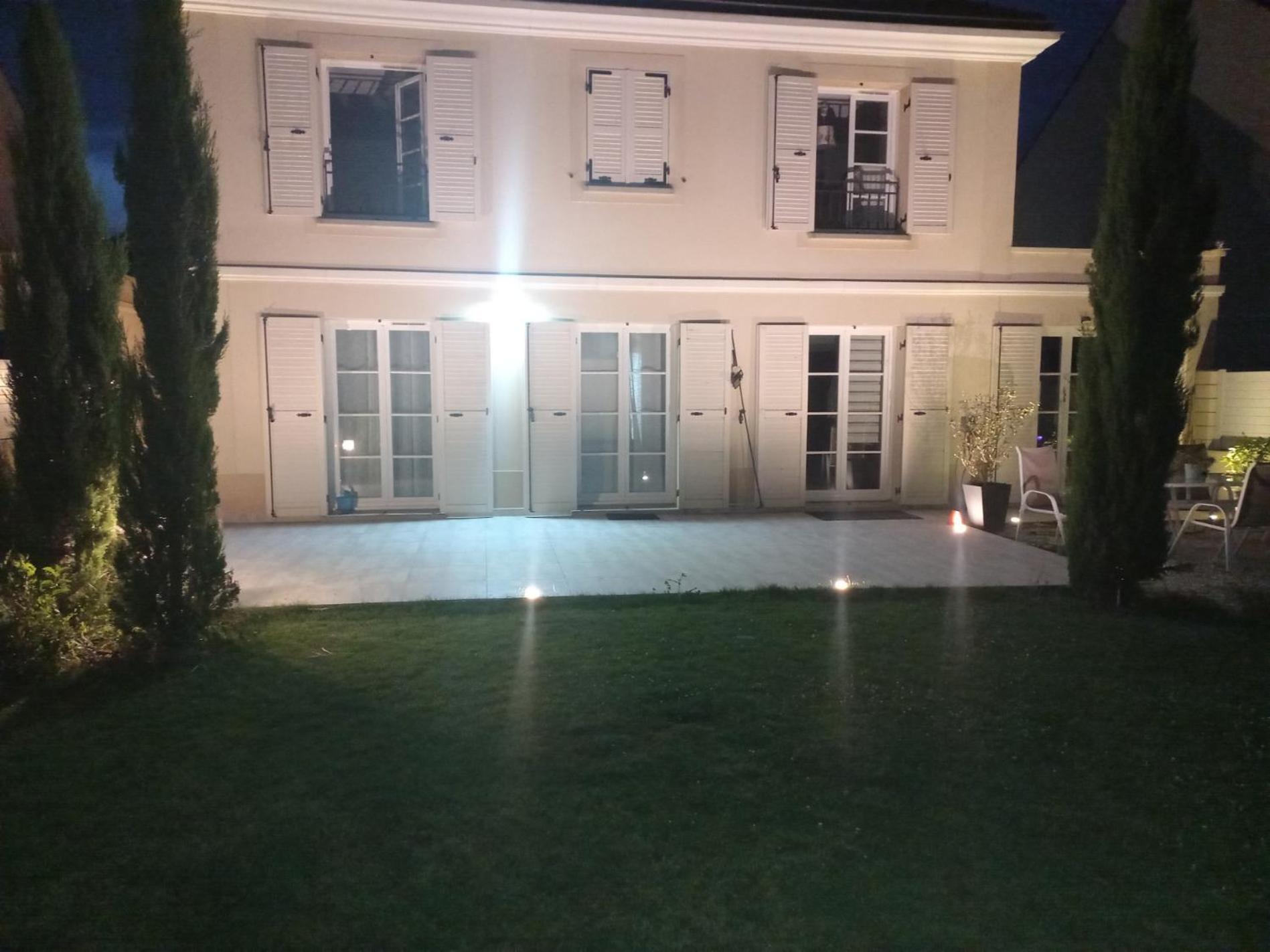 Luminary Night Suite Montévrain Zewnętrze zdjęcie